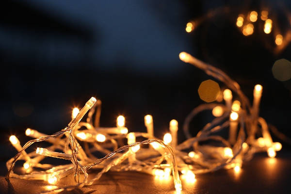 lit led string lights