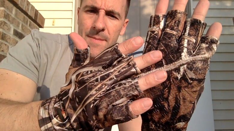 Finger-less hunting gloves 