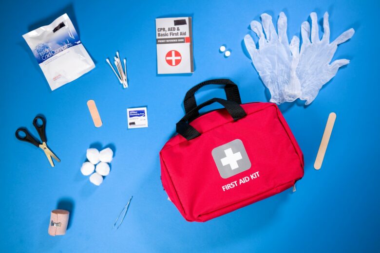 What Should be in a First Aid Kit