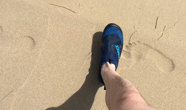 Shoes For Walking In Sand And Beach