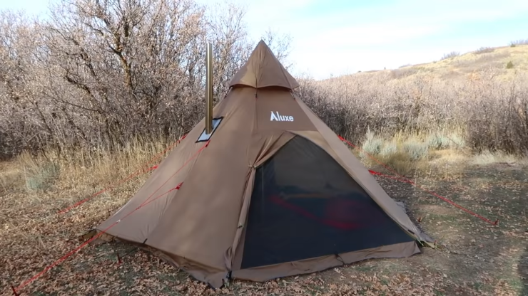 WINTER TENT WITH STOVE JACK