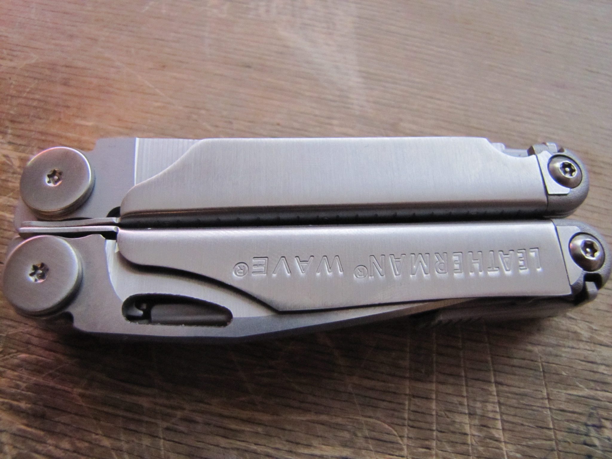 leatherman-wave-vs-wave-plus-what-s-the-difference-camping-goals